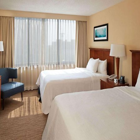 Embassy Suites Winston-Salem Exteriér fotografie