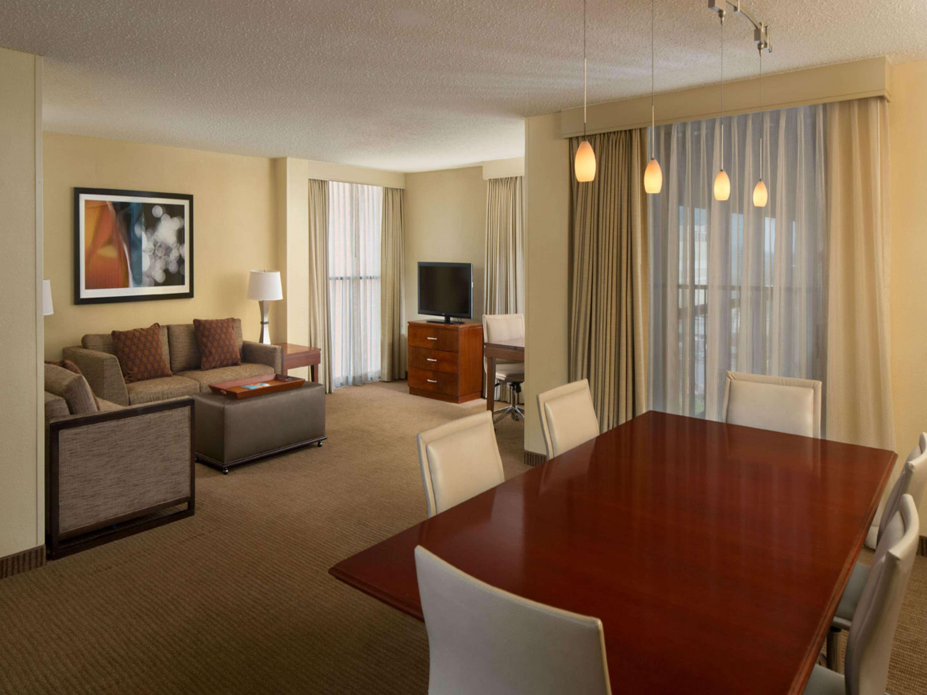 Embassy Suites Winston-Salem Exteriér fotografie