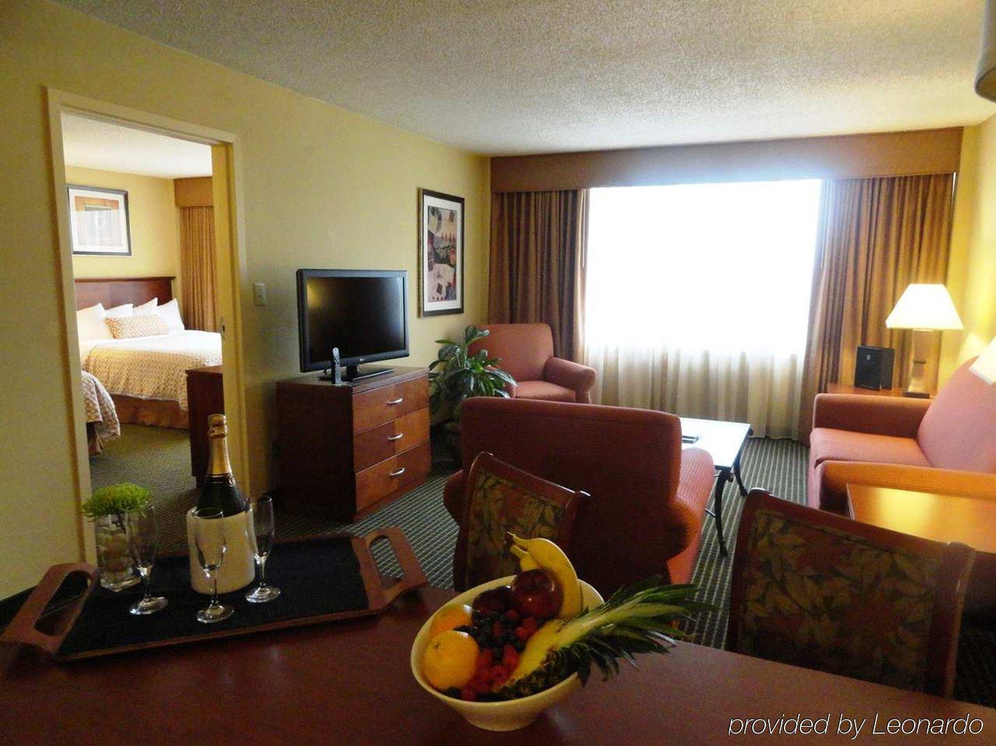 Embassy Suites Winston-Salem Pokoj fotografie