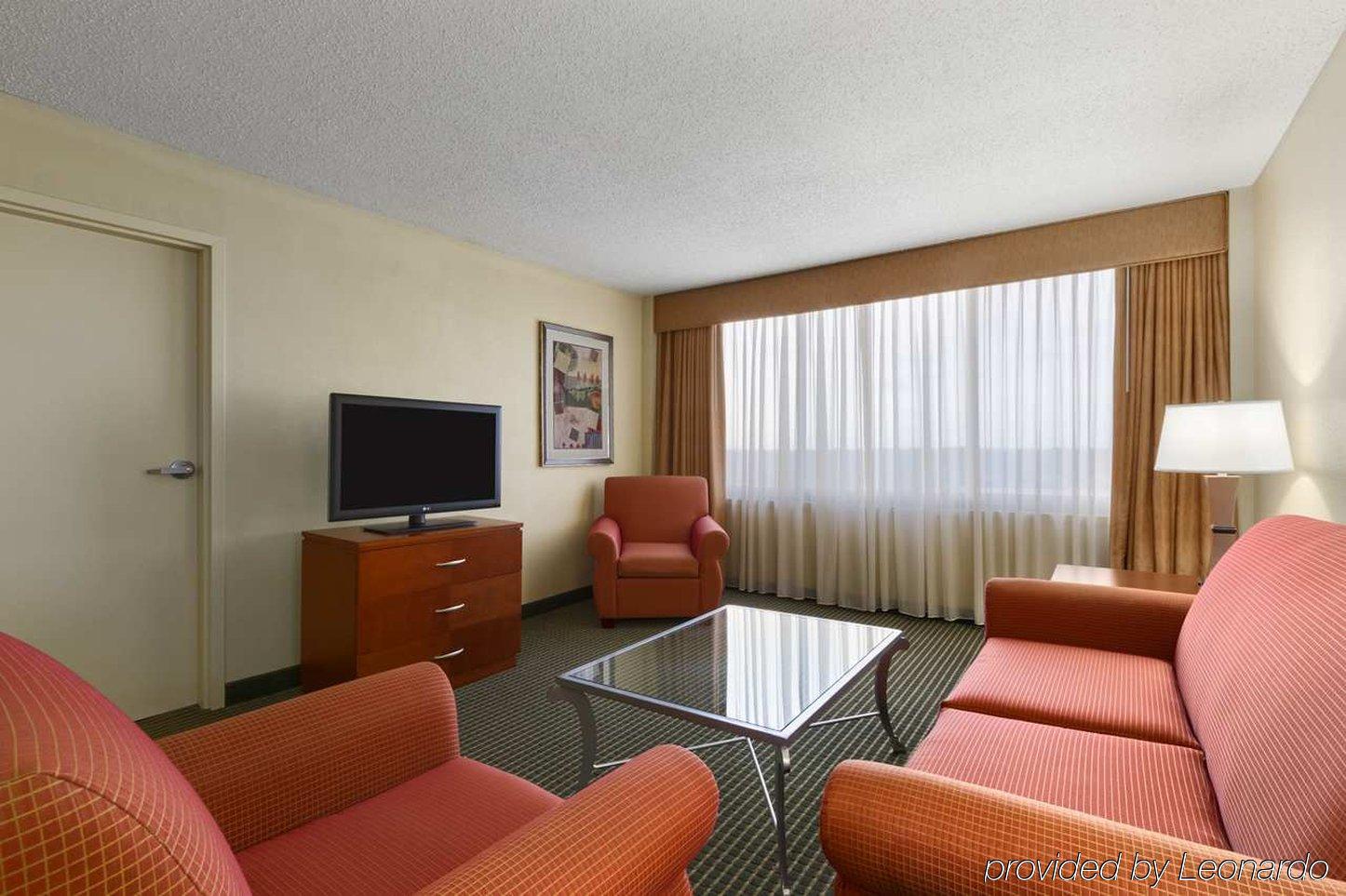 Embassy Suites Winston-Salem Exteriér fotografie