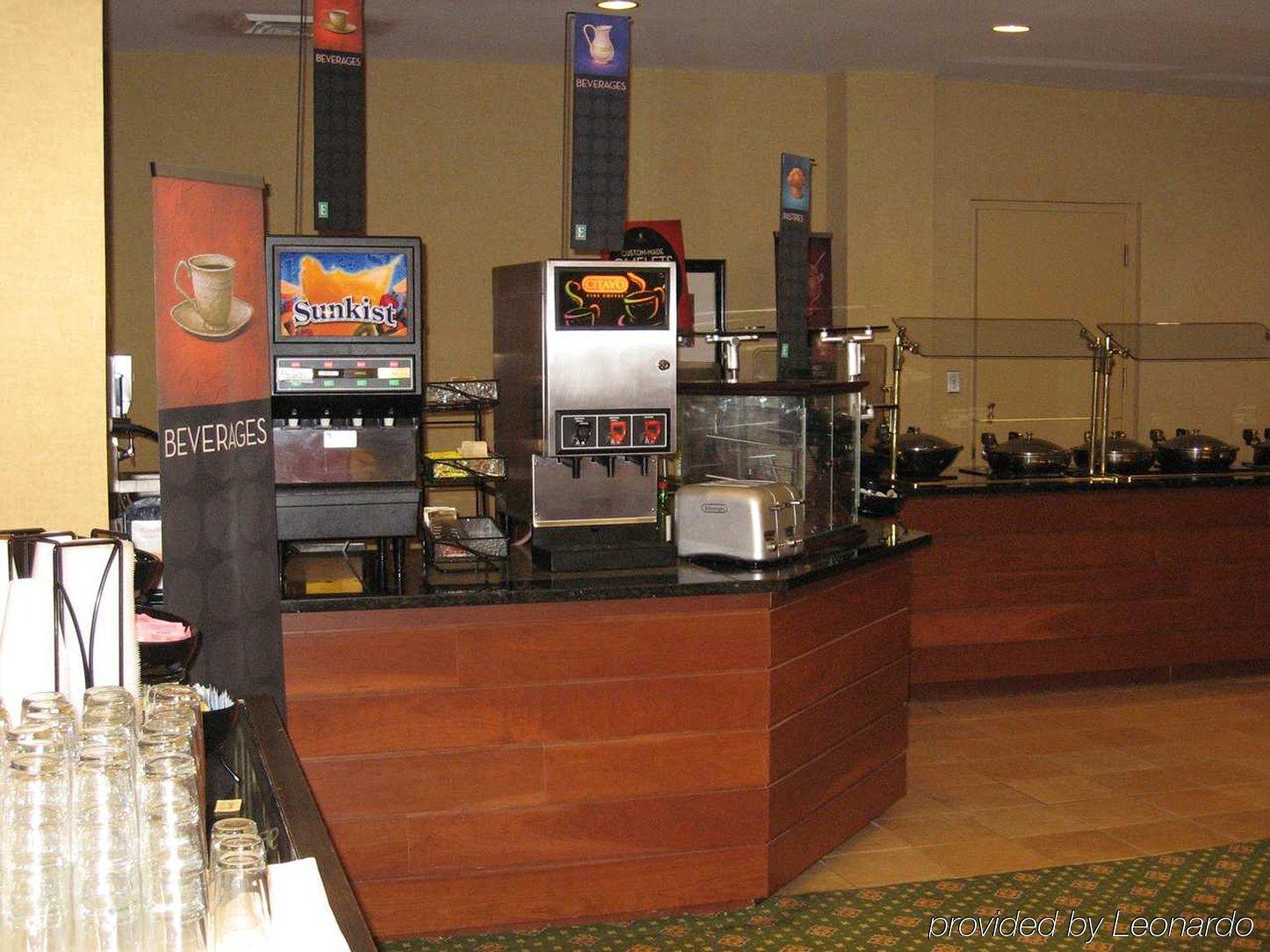 Embassy Suites Winston-Salem Restaurace fotografie