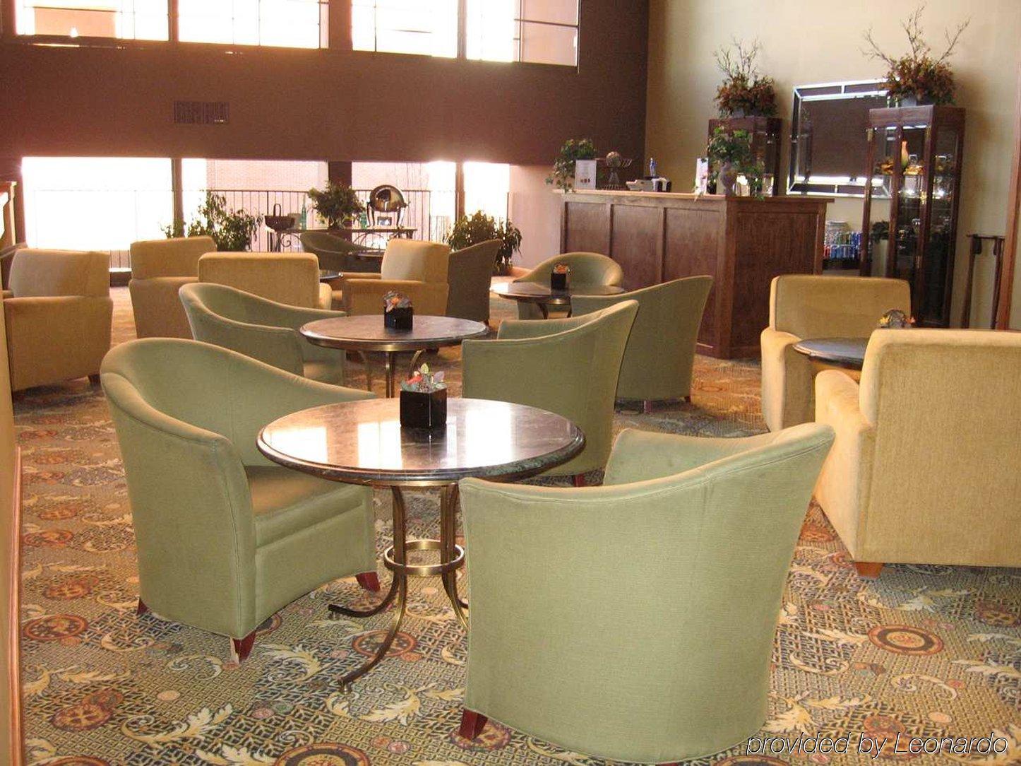 Embassy Suites Winston-Salem Restaurace fotografie